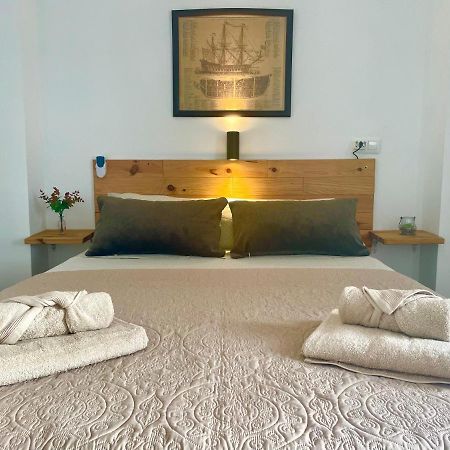 Gatu Casa Muse Junto A La Playa, Vista Al Mar, Aire Acc, Terraza, Wifi Y Chimenea " Preferente Mayores De 25 Anos Y Familias " El Puerto de Santa María Exterior foto